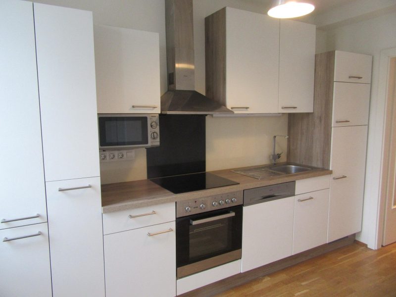 3,5х к. кв-ра 86 кв.м. на 1 эт. в 3 р-не Вены